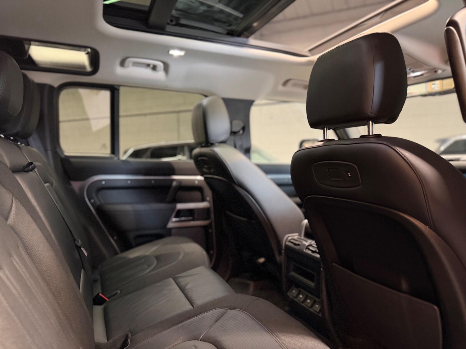 Used Land Rover Defender 2020 for sale - 78127451: Photo 19