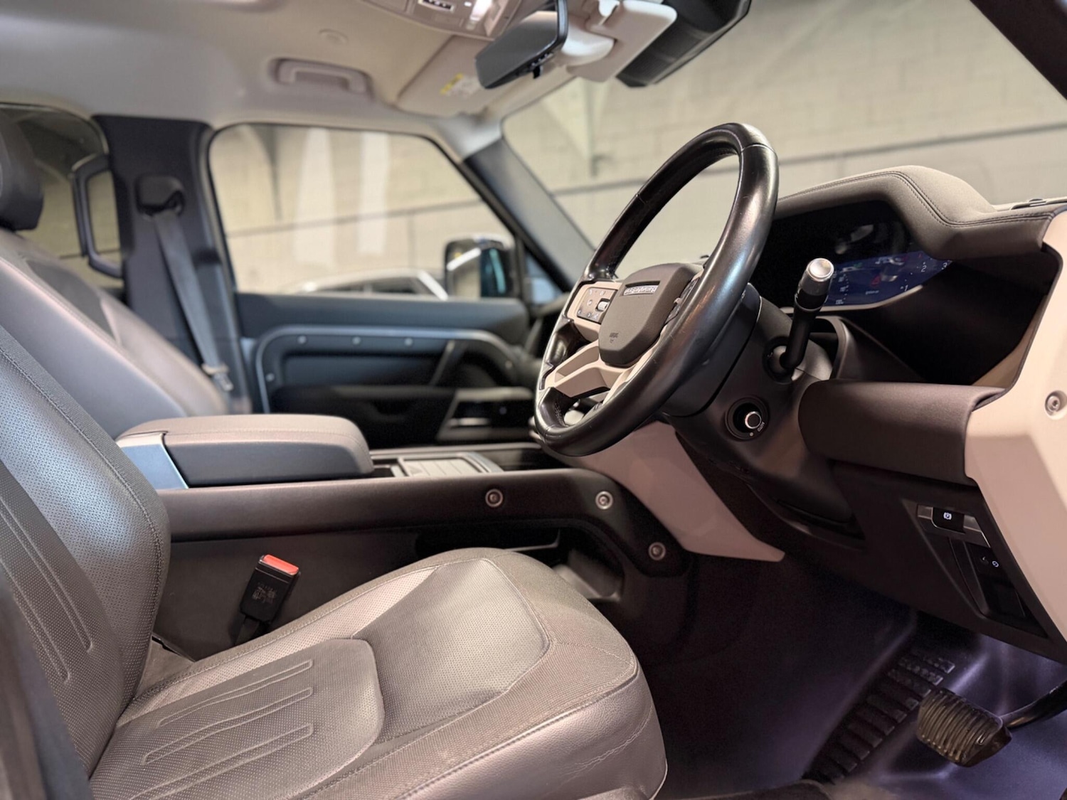 Used Land Rover Defender 2020 for sale - 78127451: Photo 33