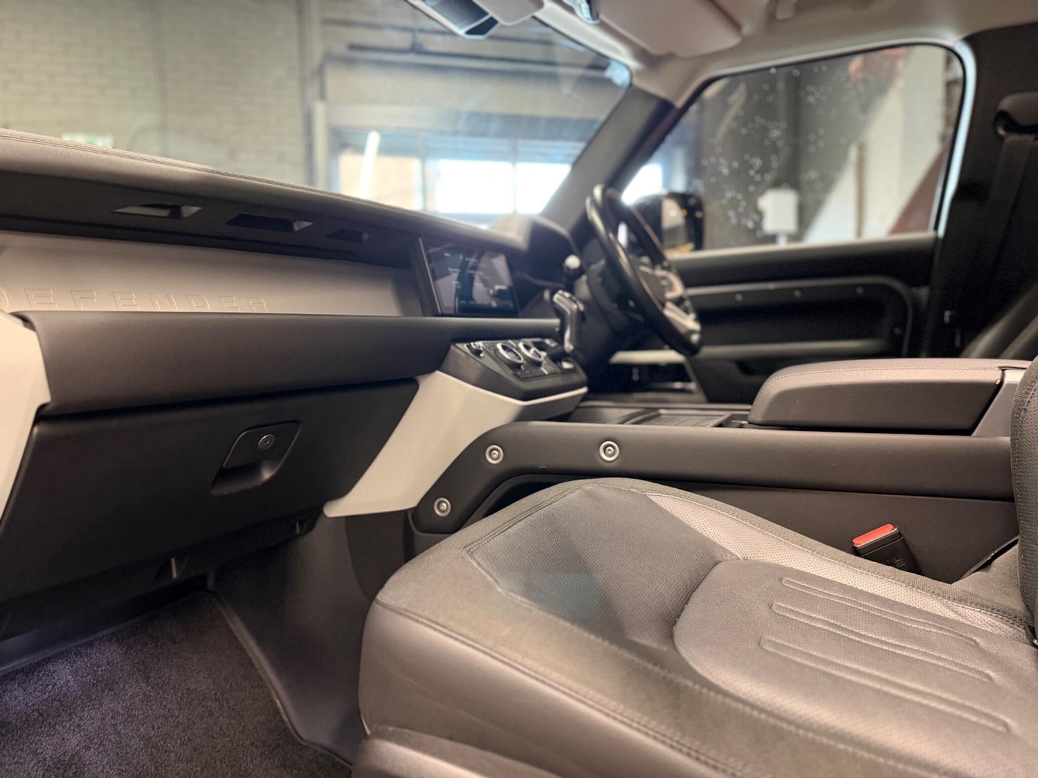 Used Land Rover Defender 2020 for sale - 78127451: Photo 34