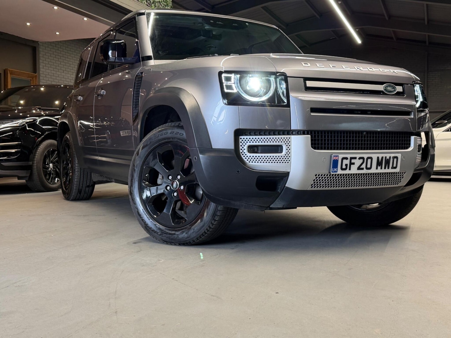 Used Land Rover Defender 2020 for sale - 78127451: Photo 6