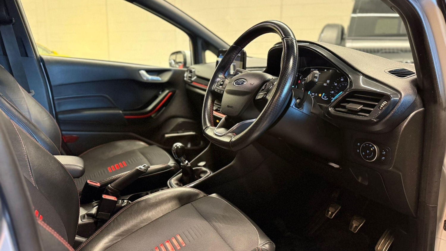 Used Ford Fiesta for sale - 76866152: Photo 3