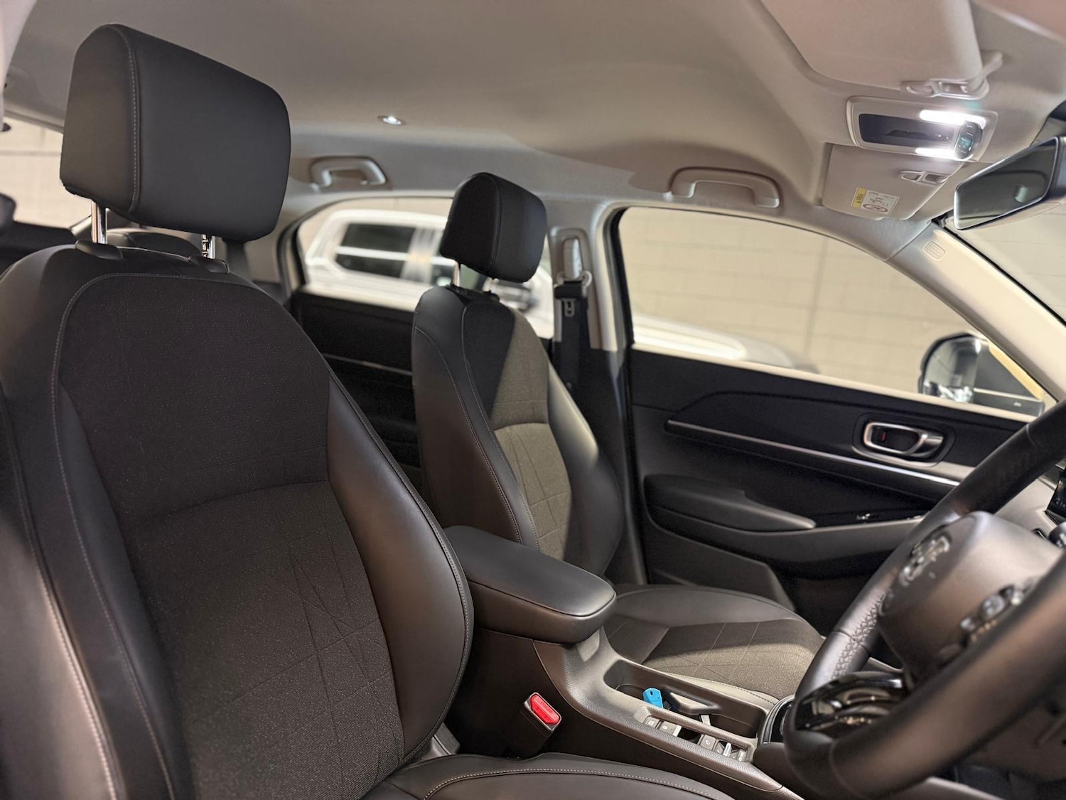 Used Honda HR-V 2023 for sale - 77320970: Photo 7