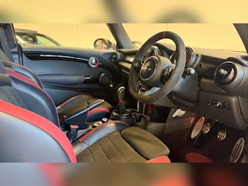 Used MINI Hatch 2018 for sale - 76866390: Photo