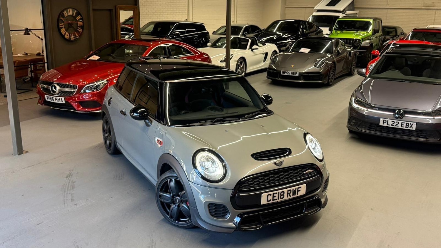 Used MINI Hatch 2018 for sale - 76866390: Photo 4