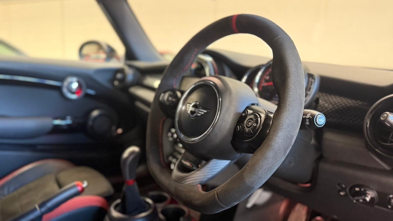 Used MINI Hatch 2018 for sale - 76866390: Photo 8