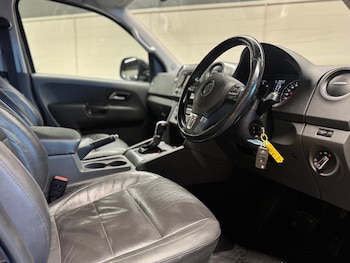 Used Volkswagen Amarok 2015 for sale - 76886288: Photo