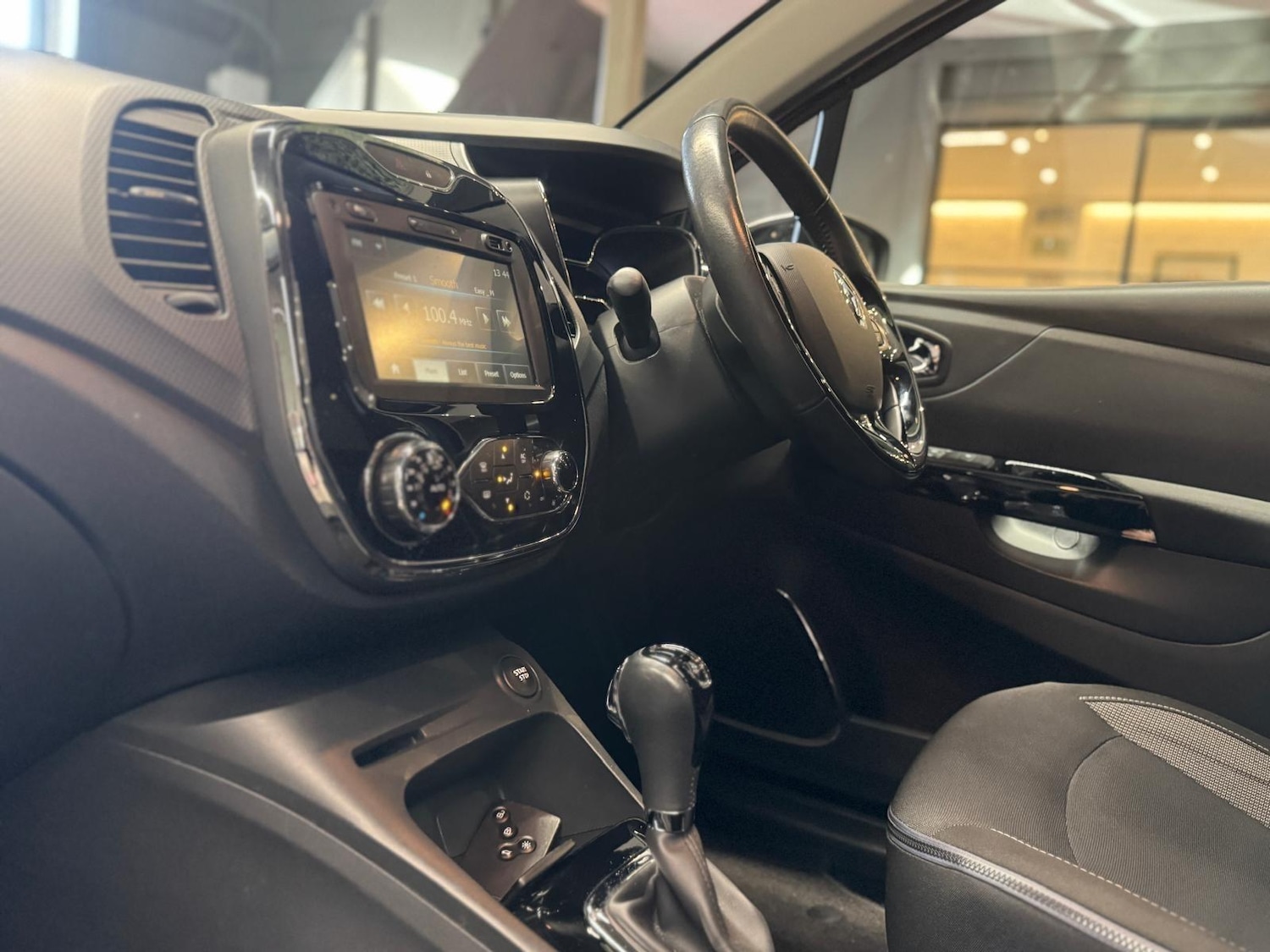 Used Renault Captur 2014 for sale - 77203057: Photo 15