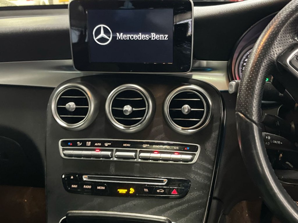 Used Mercedes-Benz GLC 2019 for sale - 77642682: Photo 10