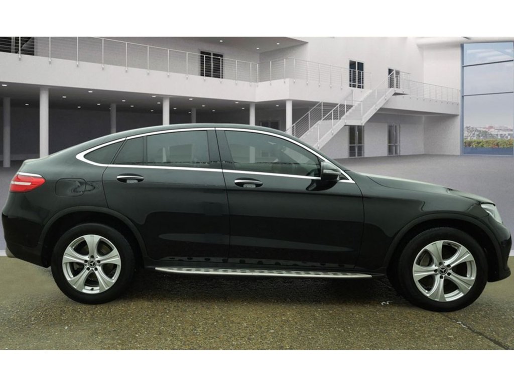 Used Mercedes-Benz GLC 2019 for sale - 77642682: Photo 5