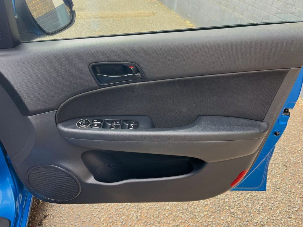 Used Hyundai i30 2010 for sale - 76095851: Photo 15