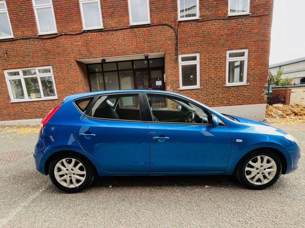 Used Hyundai i30 2010 for sale - 76095851: Photo 4