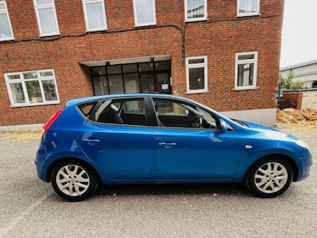 Used Hyundai i30 2010 for sale - 76095851: Photo 4