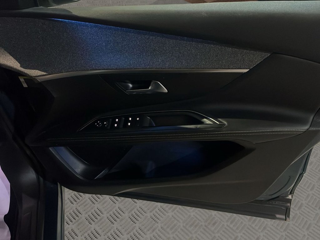 Used Peugeot 5008 2020 for sale - 77231891: Photo 10