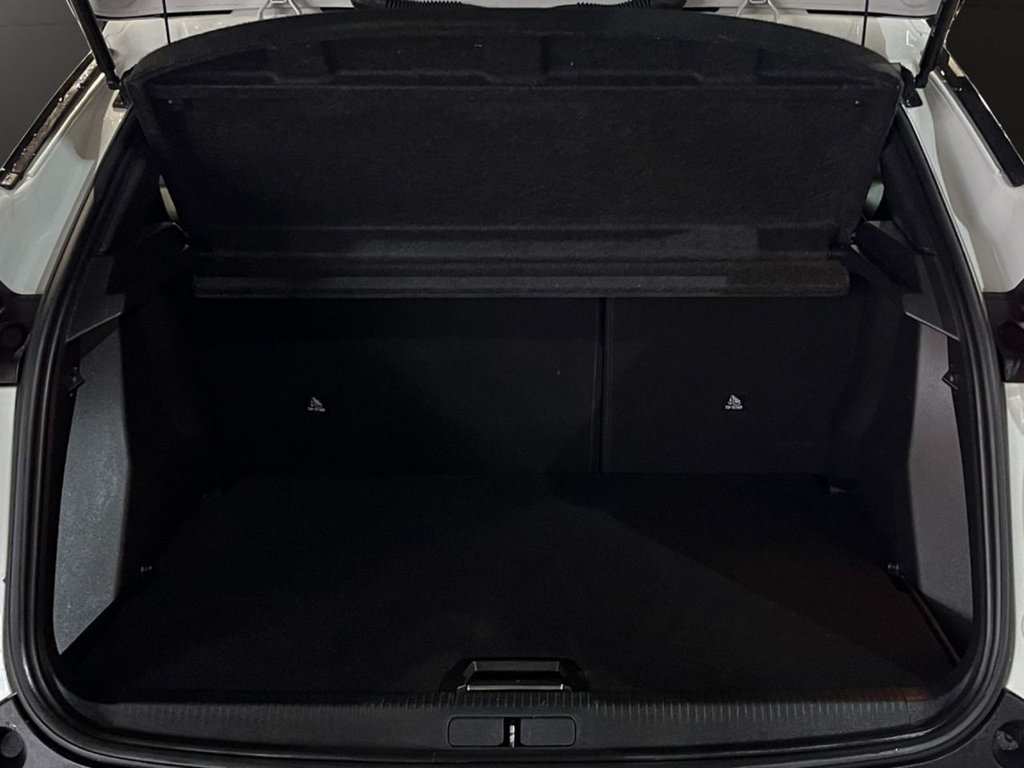 Used Peugeot 2008 2021 for sale - 77360107: Photo 10