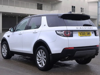Used Land Rover Discovery Sport 2018 for sale - 76313015: Photo 3