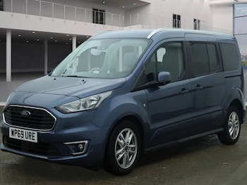 Used Ford Grand Tourneo Connect 2019 for sale - 75801109: Photo
