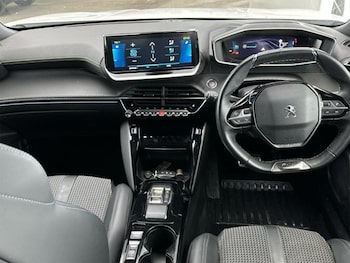 Used Peugeot 2008 2023 for sale - 78831312: Photo