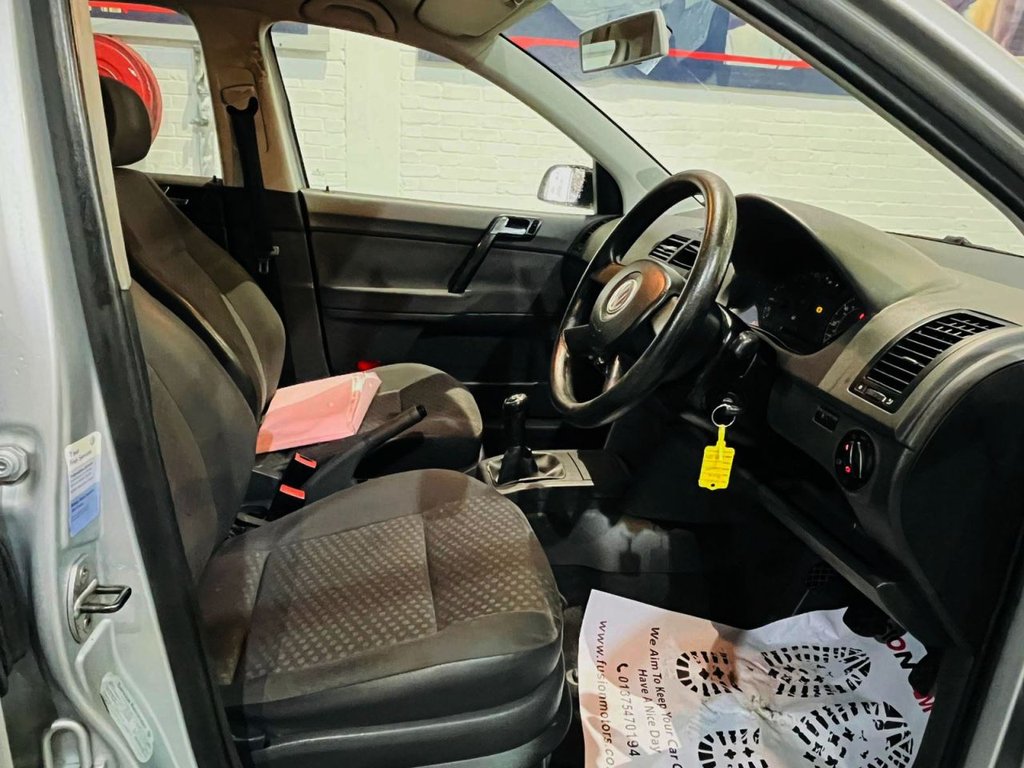 Used Volkswagen Polo 2005 for sale - 77719471: Photo 12