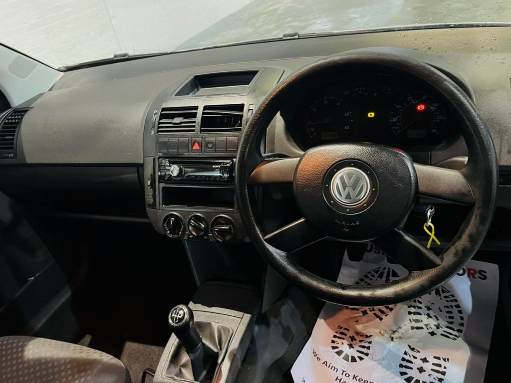 Used Volkswagen Polo 2005 for sale - 77719471: Photo 9