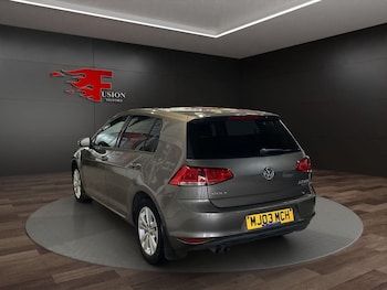 Used Volkswagen Golf 2013 for sale - 77200032: Photo