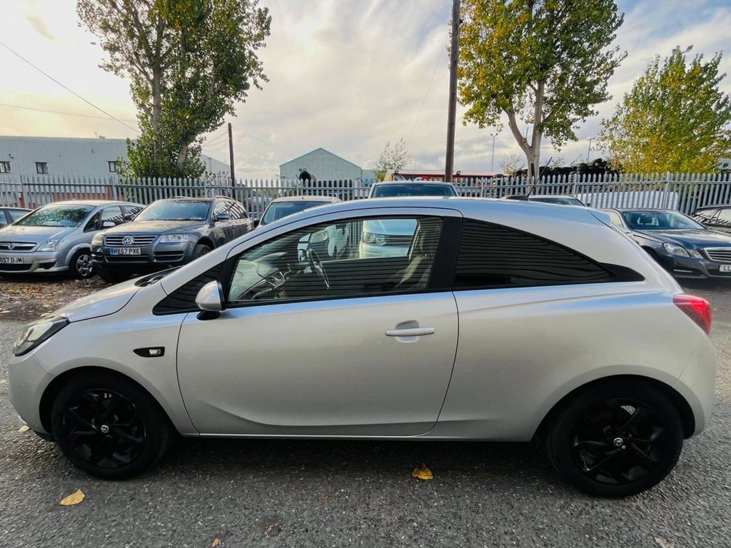 Used Vauxhall Corsa 2015 for sale - 76345974: Photo 2