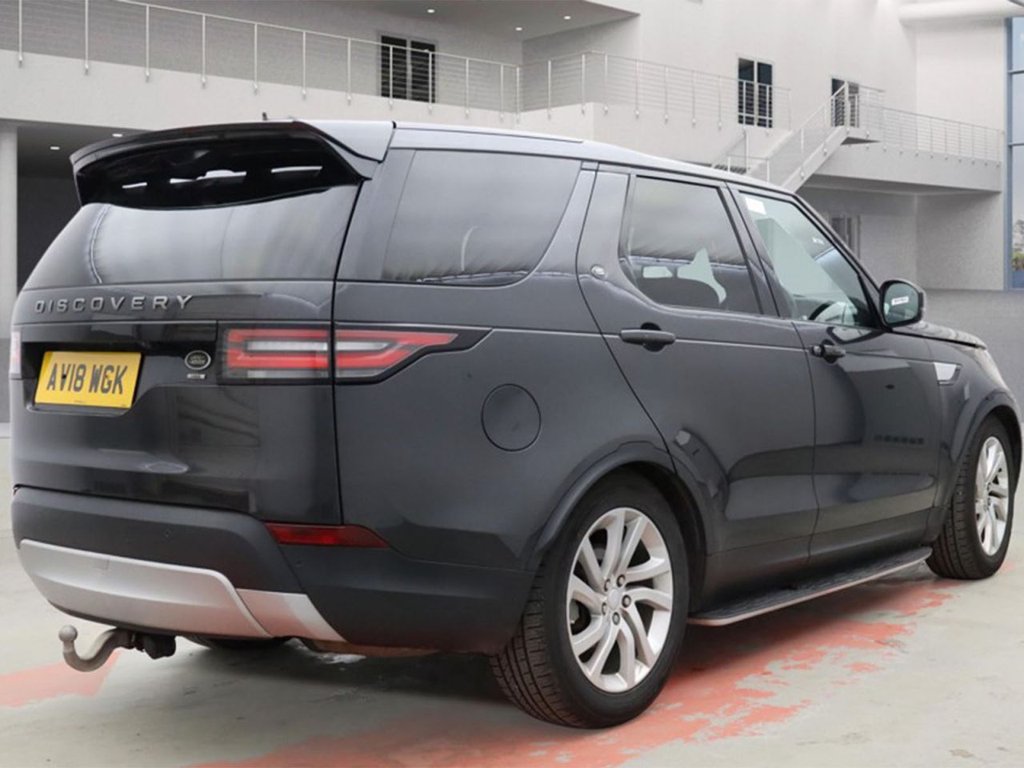 Used Land Rover Discovery 2018 for sale - 78030080: Photo 2