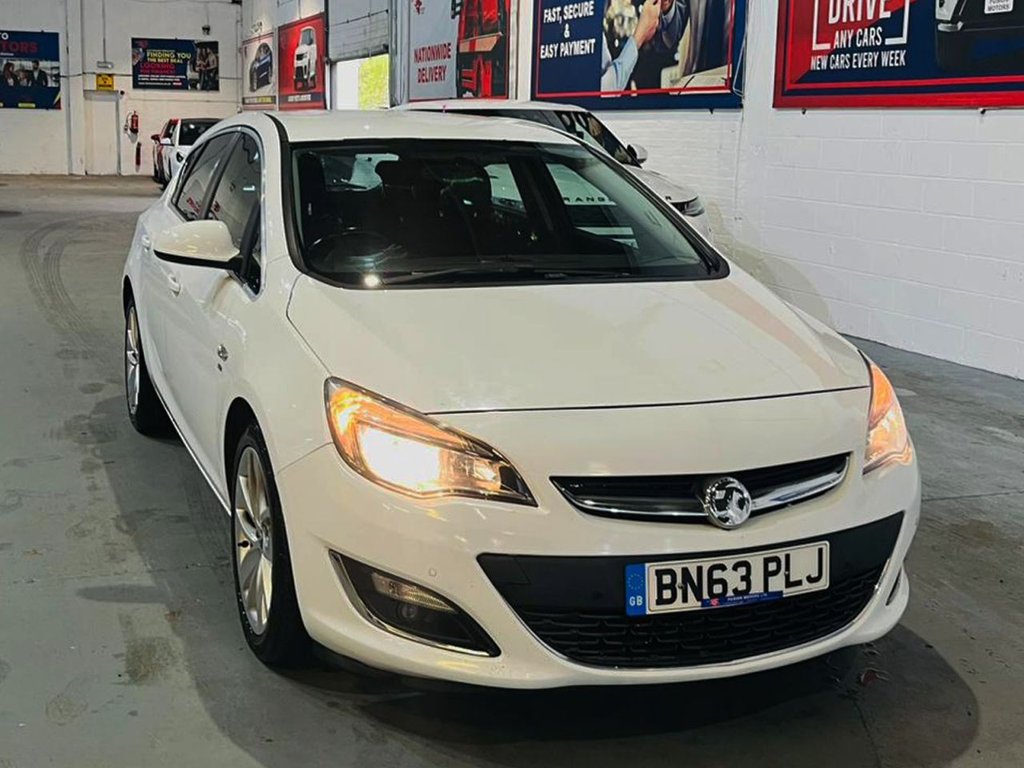 Used Vauxhall Astra 2013 for sale - 77593663: Photo 3