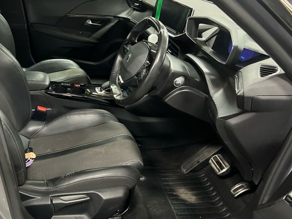 Used Peugeot 2008 2021 for sale - 76454530: Photo 9