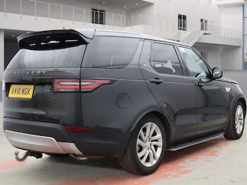 Used Land Rover Discovery 2018 for sale - 77937077: Photo