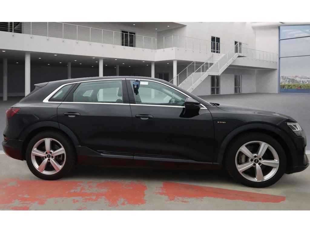 Used Audi e-tron 2021 for sale - 76710985: Photo 5