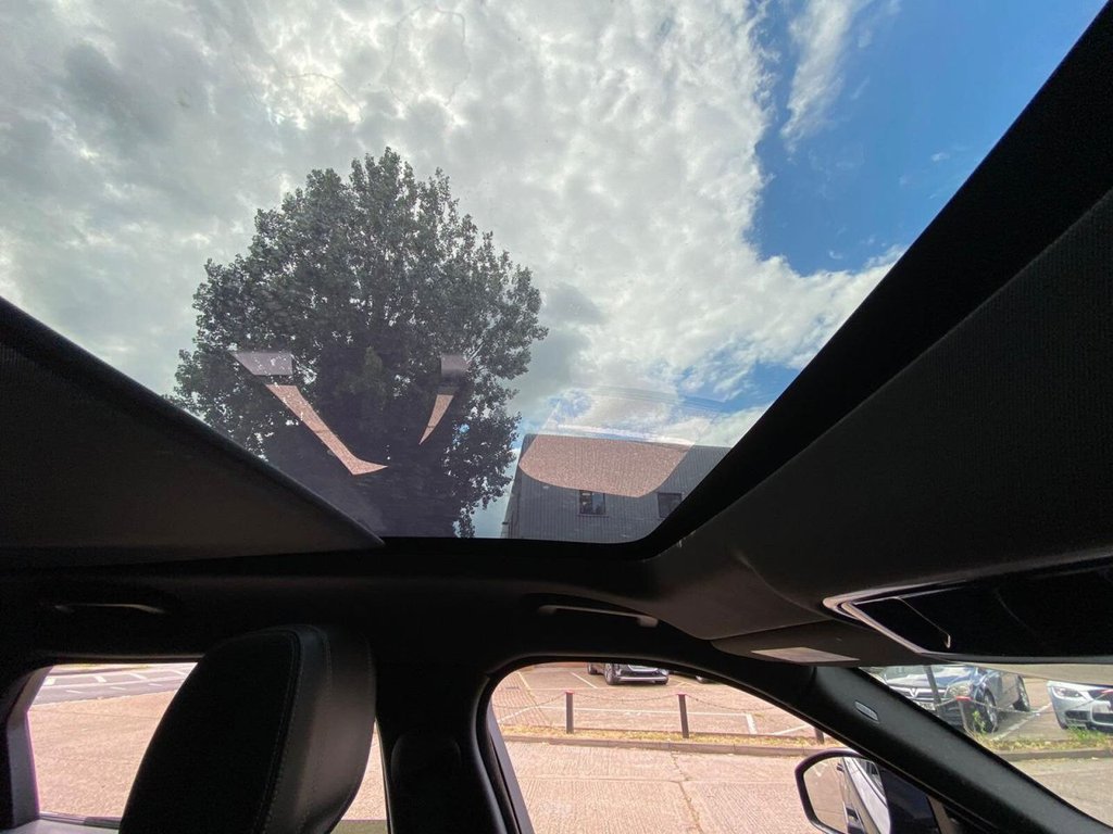 Used Land Rover Range Rover Velar 2019 for sale - 77226772: Photo 19