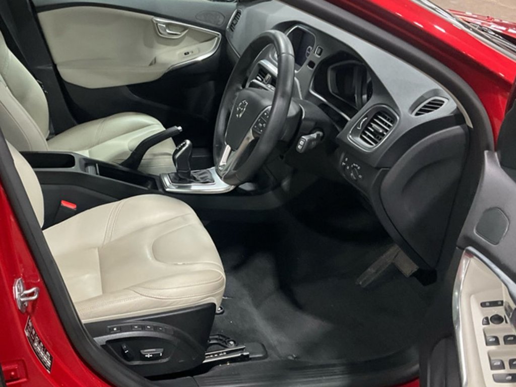 Used Volvo V40 2019 for sale - 77369377: Photo 9