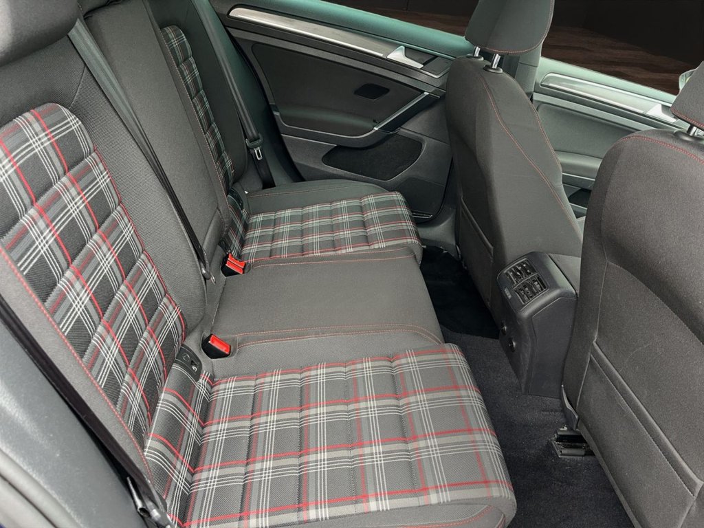 Used Volkswagen Golf 2018 for sale - 75992621: Photo 11