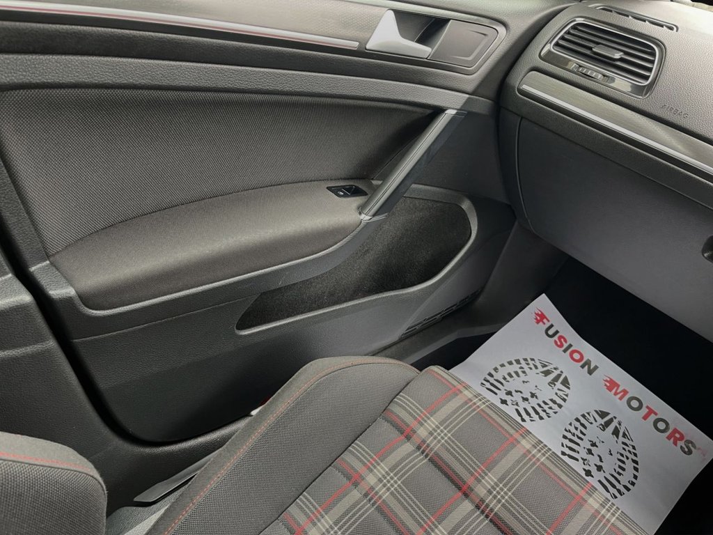 Used Volkswagen Golf 2018 for sale - 75992621: Photo 14