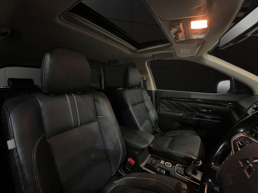 Used Mitsubishi Outlander 2017 for sale - 77072637: Photo 13