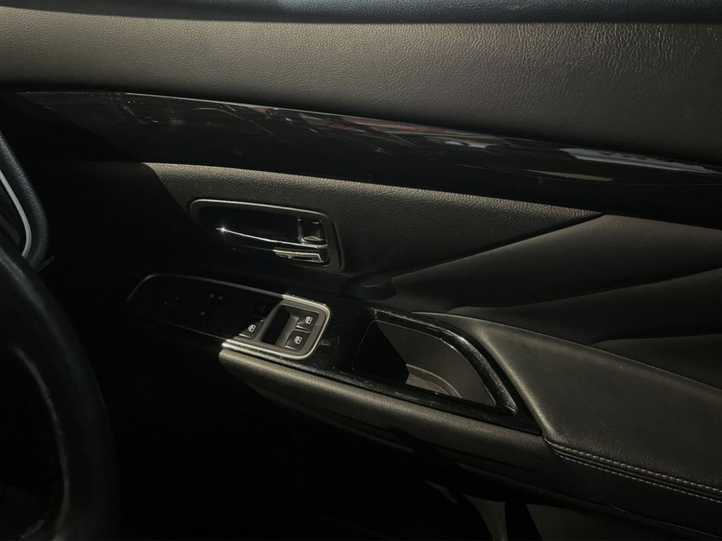 Used Mitsubishi Outlander 2017 for sale - 77072637: Photo 7