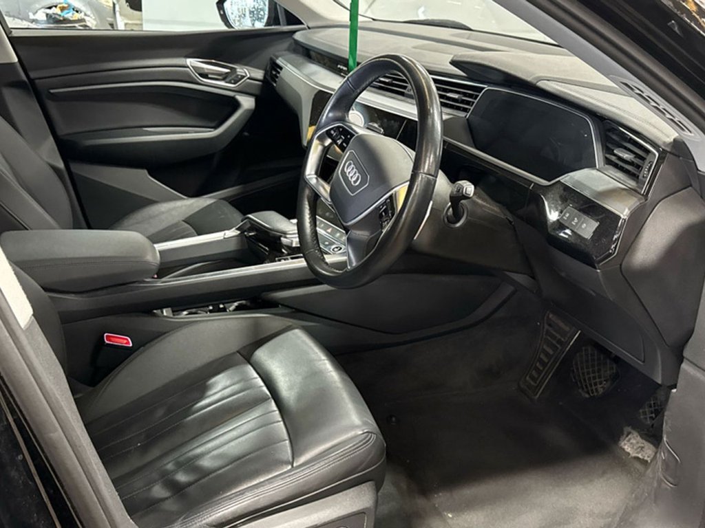 Used Audi e-tron 2021 for sale - 76132829: Photo 8