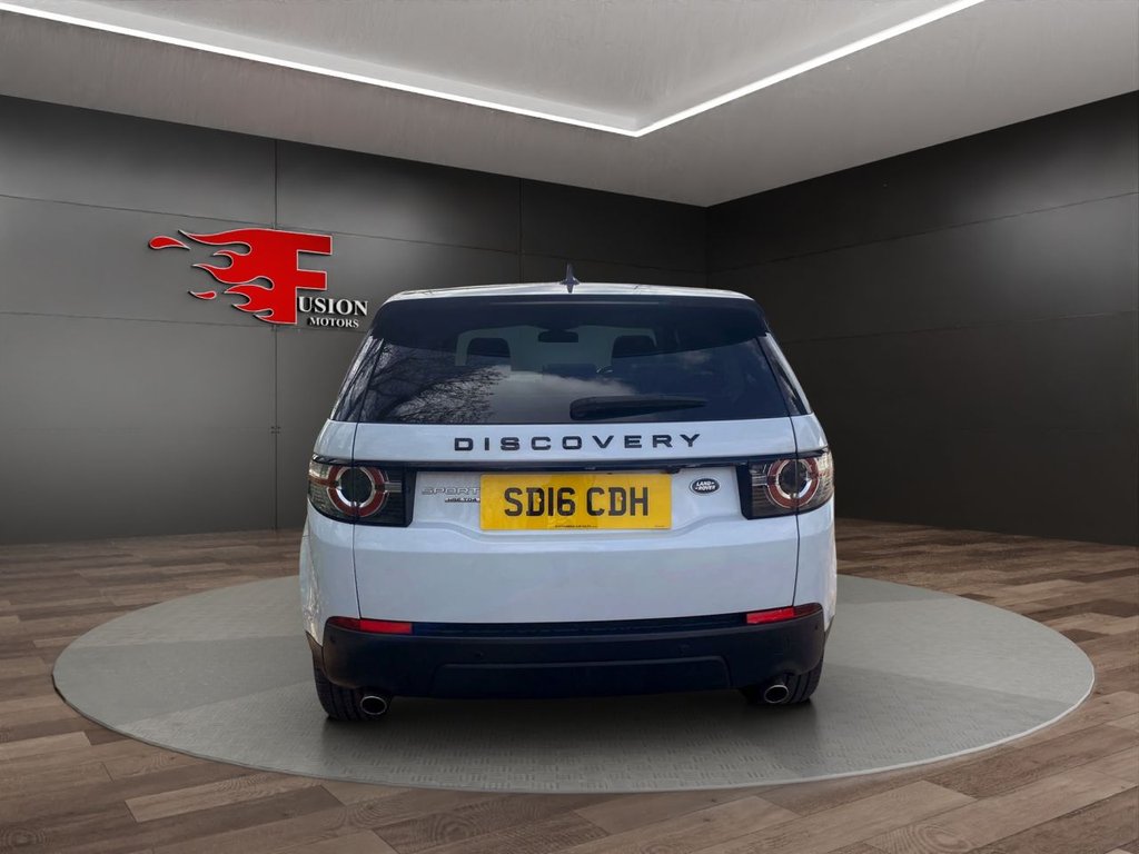 Used Land Rover Discovery Sport 2016 for sale - 76361623: Photo 3