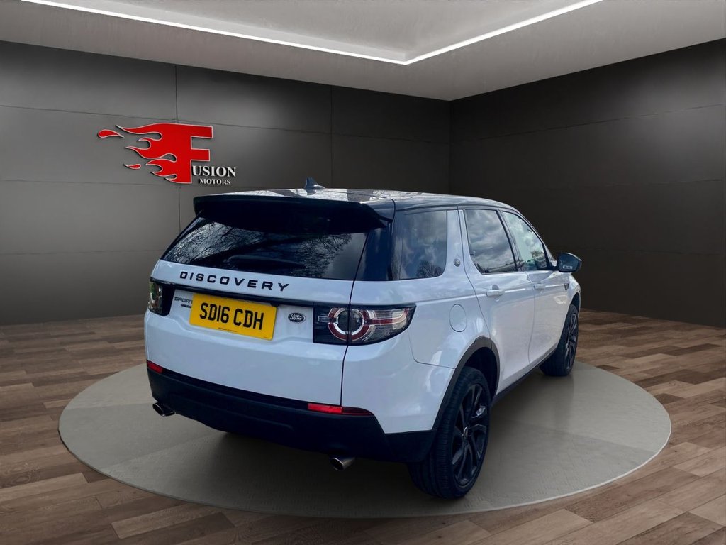Used Land Rover Discovery Sport 2016 for sale - 76361623: Photo 4