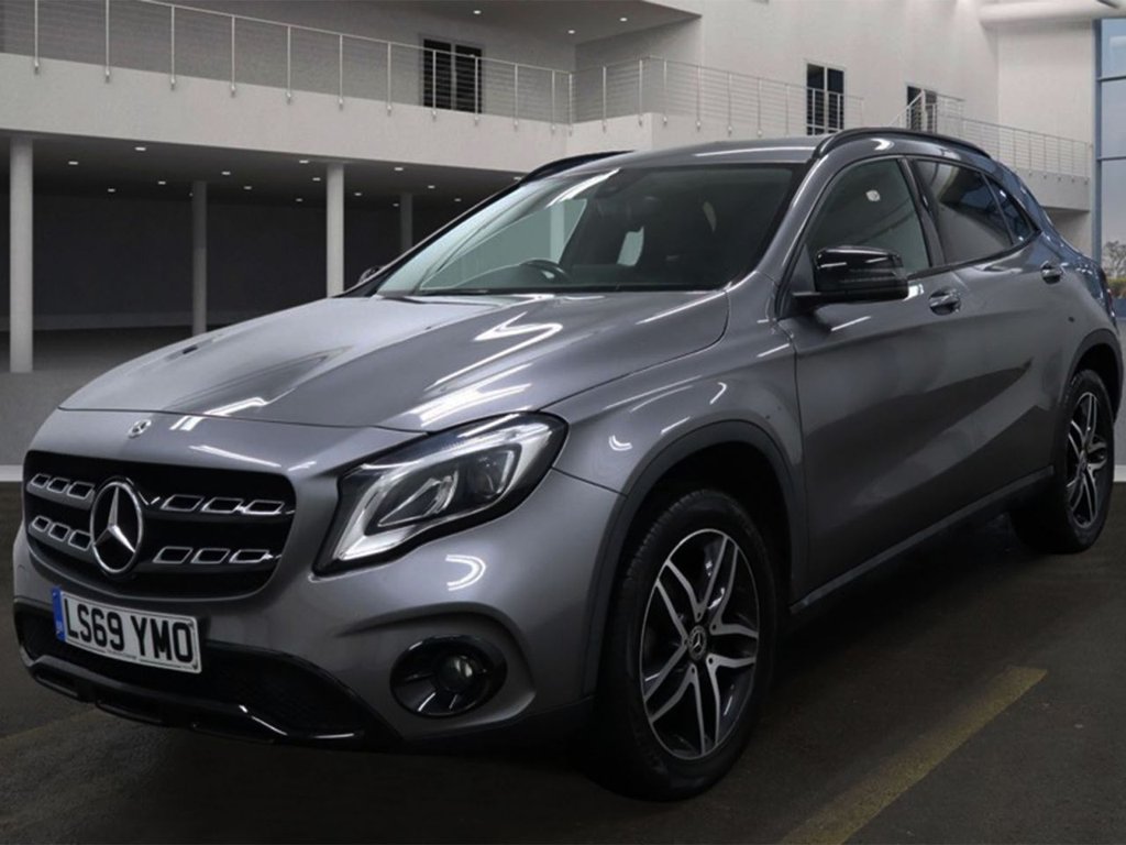Used Mercedes-Benz GLA 2019 for sale - 76820761: Photo 2