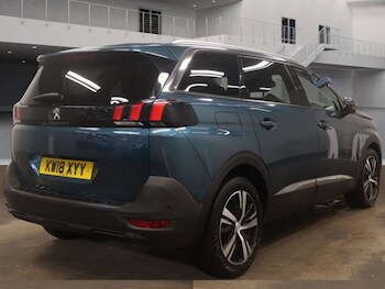Used Peugeot 5008 2018 for sale - 75859871: Photo
