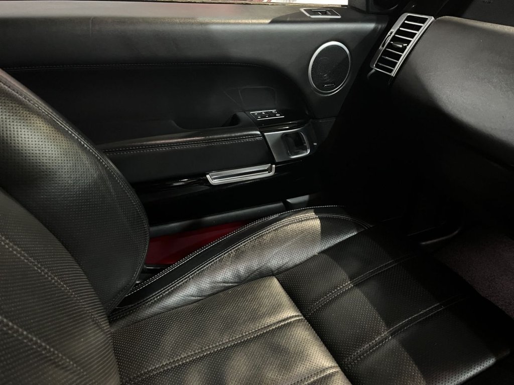 Used Land Rover Range Rover 2015 for sale - 78102843: Photo 11