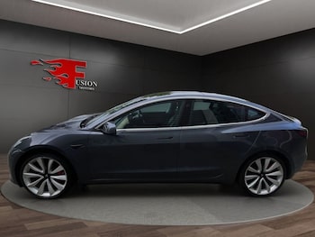 Used Tesla Model 3 2019 for sale - 76223252: Photo 4
