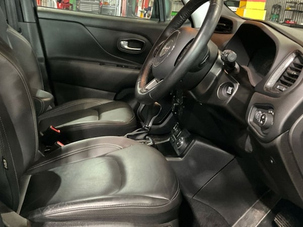 Used Jeep Renegade 2020 for sale - 76323467: Photo 9