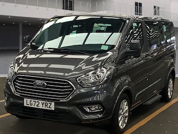 Used Ford Tourneo Custom 2022 for sale - 76406790: Photo