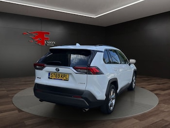 Used Toyota RAV4 2019 for sale - 75046920: Photo