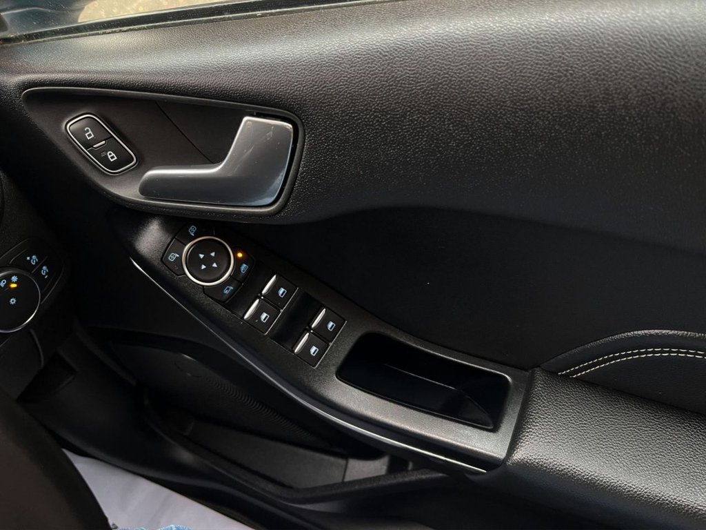 Used Ford Fiesta 2018 for sale - 76119231: Photo 11