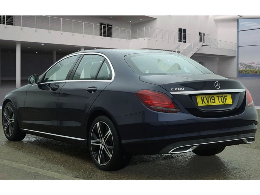 Used Mercedes-Benz C Class 2019 for sale - 77920454: Photo 3