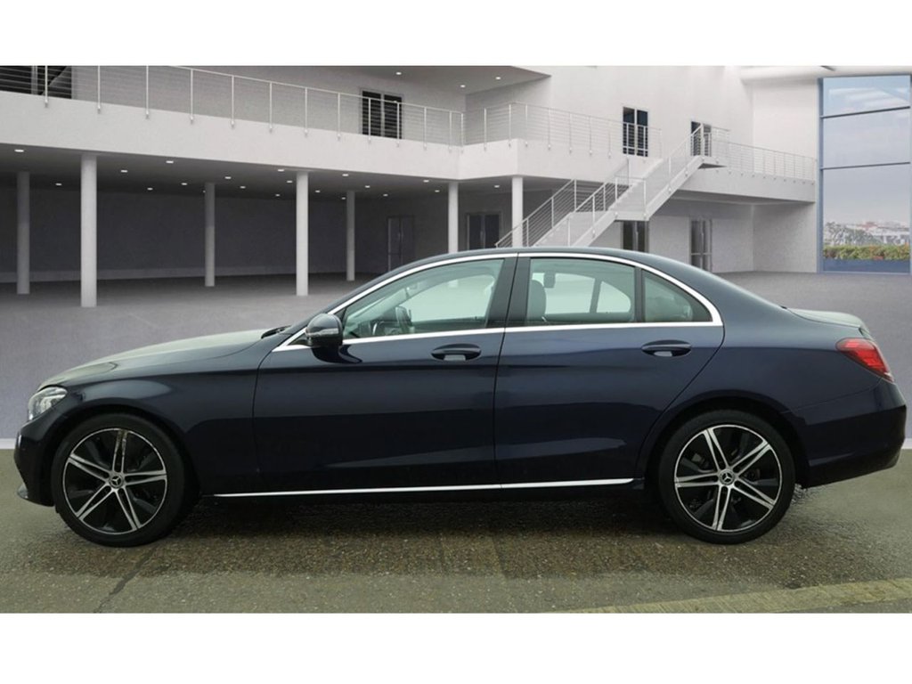 Used Mercedes-Benz C Class 2019 for sale - 77920454: Photo 5