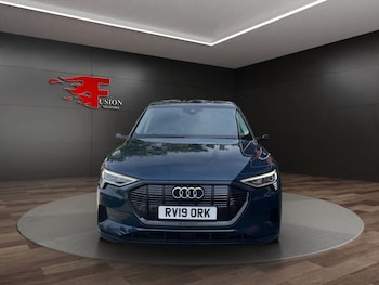 Used Audi e-tron 2019 for sale - 76080391: Photo 2